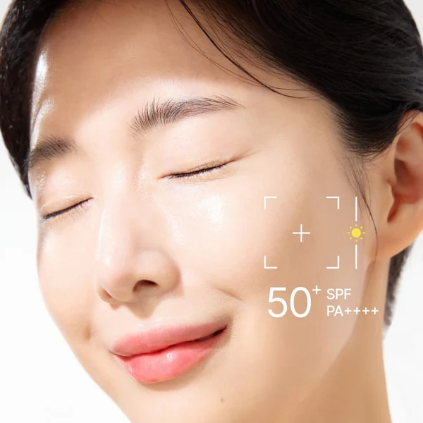 a portable mattifying sun stick with spf50+ pa++++ that controls oil, reduces shine, and provides easy reapplication throughout the day. a portable mattifying sun stick with spf50+ pa++++ that controls oil, reduces shine, and provides easy reapplication throughout the day.